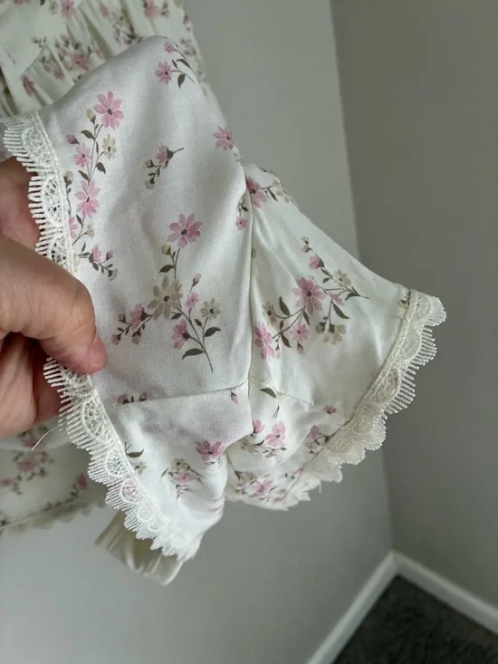 Trixxi Cottagecore Feminine Romper Size Medium - Picture 3 of 6